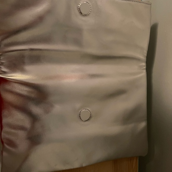 Silver “Forever 21” clutch - Picture 3 of 4
